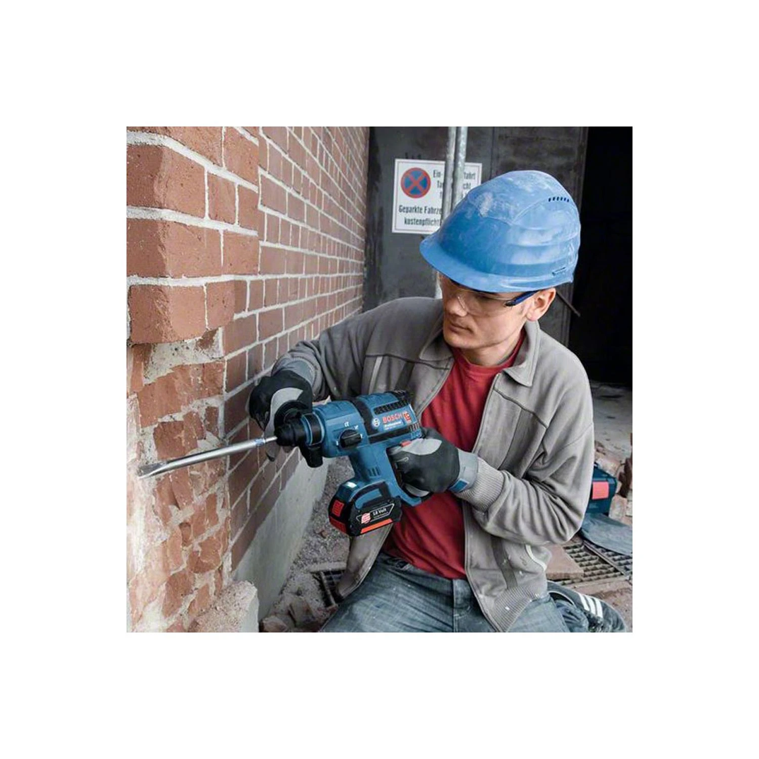 BOSCH GBH18 V-EC SDS+ Drill + 4Pc Accesories Set 3 BOSCH GBH18 V-EC SDS+ Drill + 4Pc Accesories Set - Image 3