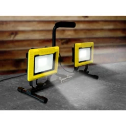 Faithfull FPPSLLED60V 60W SMD LED Twin Tripod Tripod Site Light 240V 9 Faithfull FPPSLLED60V 60W SMD LED Twin Tripod Tripod Site Light 240V -Makitali Shop 6030f9950502bad755813ef3f620e20eee0b41605aeb030d2ddc0509881ce2ae